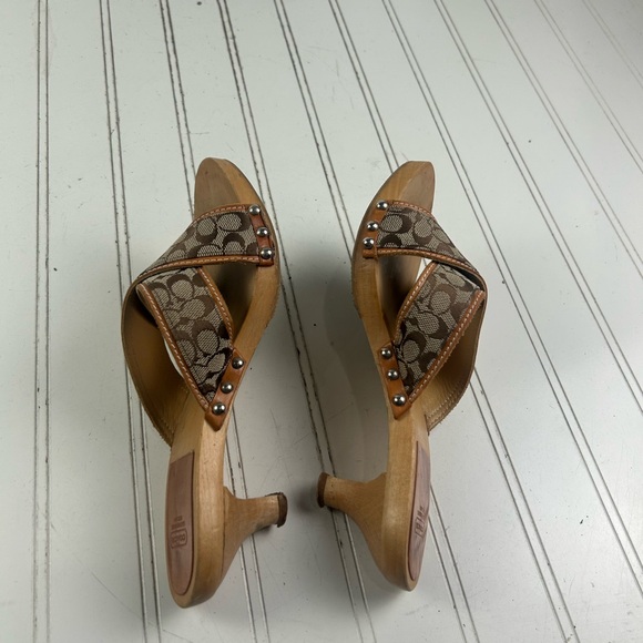 Coach Sharon Tan Brown Wooden Kitten Heel Clogs Vintage Y2K Women’s Size 6 - Picture 9 of 11